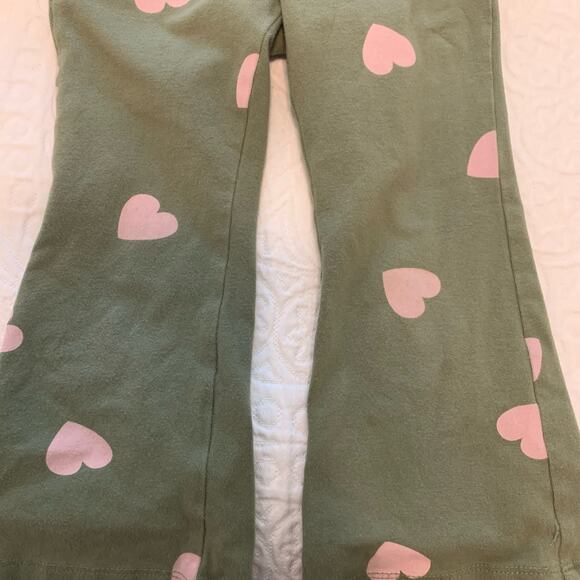 GAP Sage Green Heart T-Shirt and Flare Pants Set - Picture 3 of 4